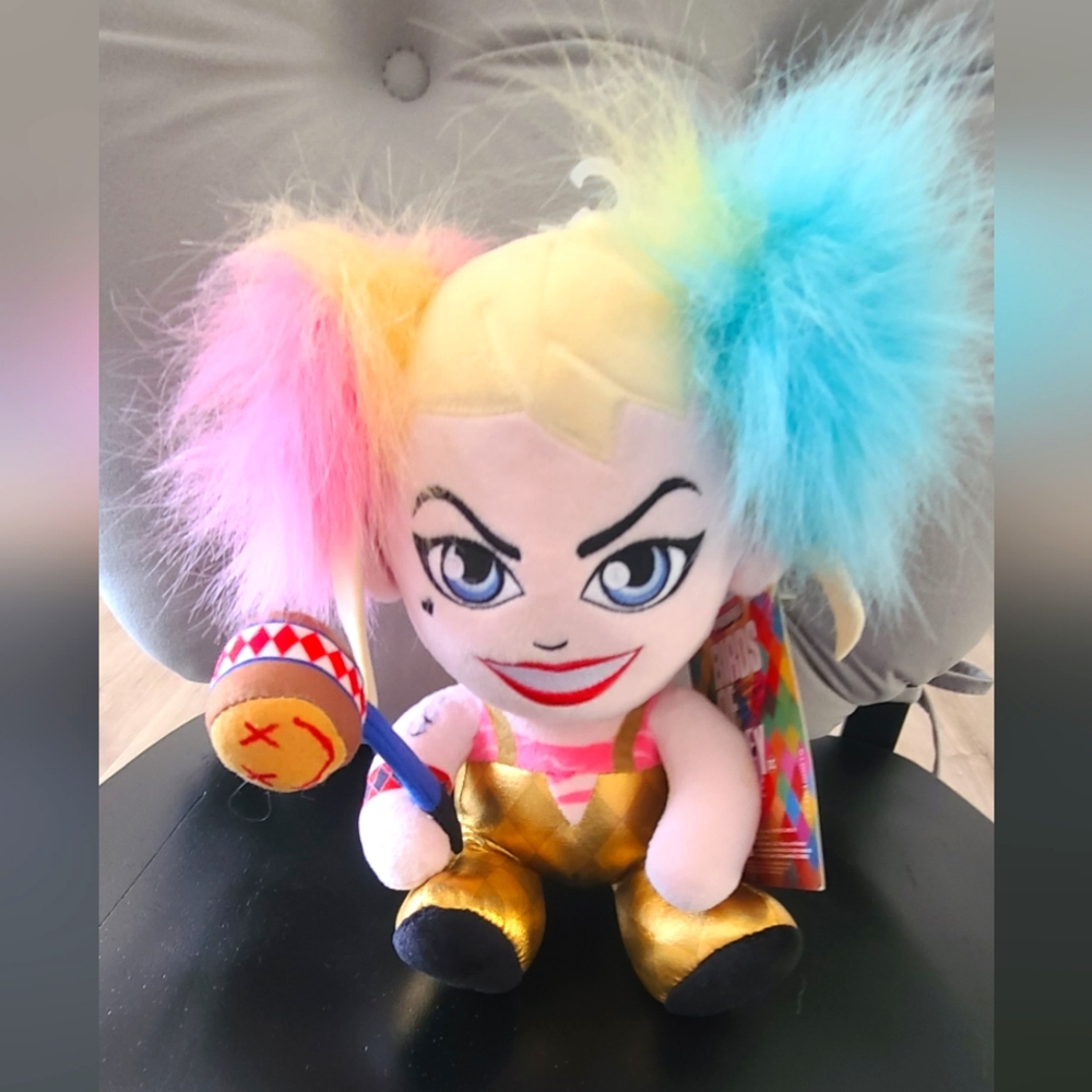 Harley Quinn with Mallet